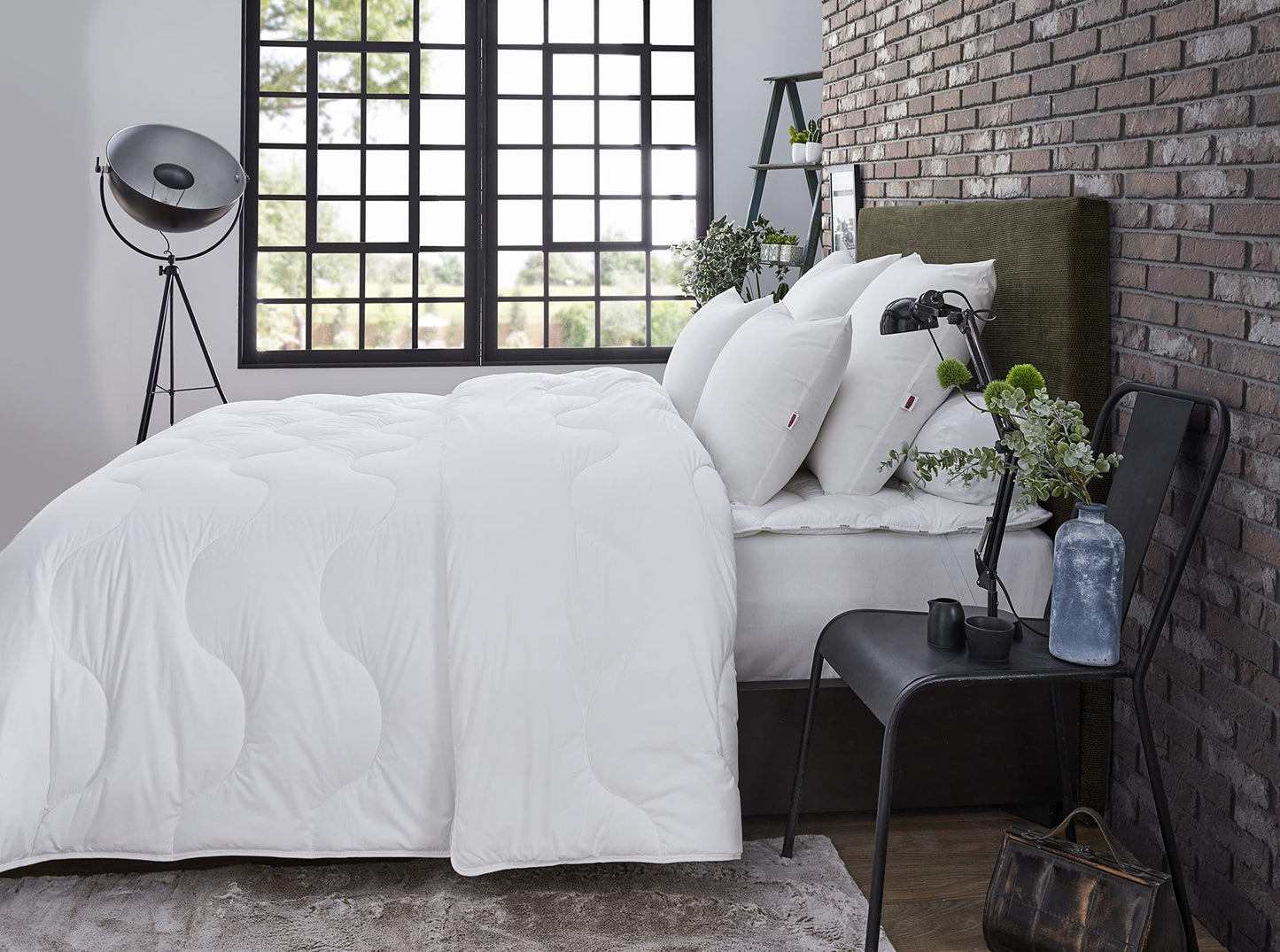 DODO | Couette Chaude Ultra Gonflante 240x260 | pour lit 2 Personnes | Couette Maxiconfort Thermolite Ultra| Douce et Fibre Recyclée | Fabriqué en France | Lavable en Machine à 40°c