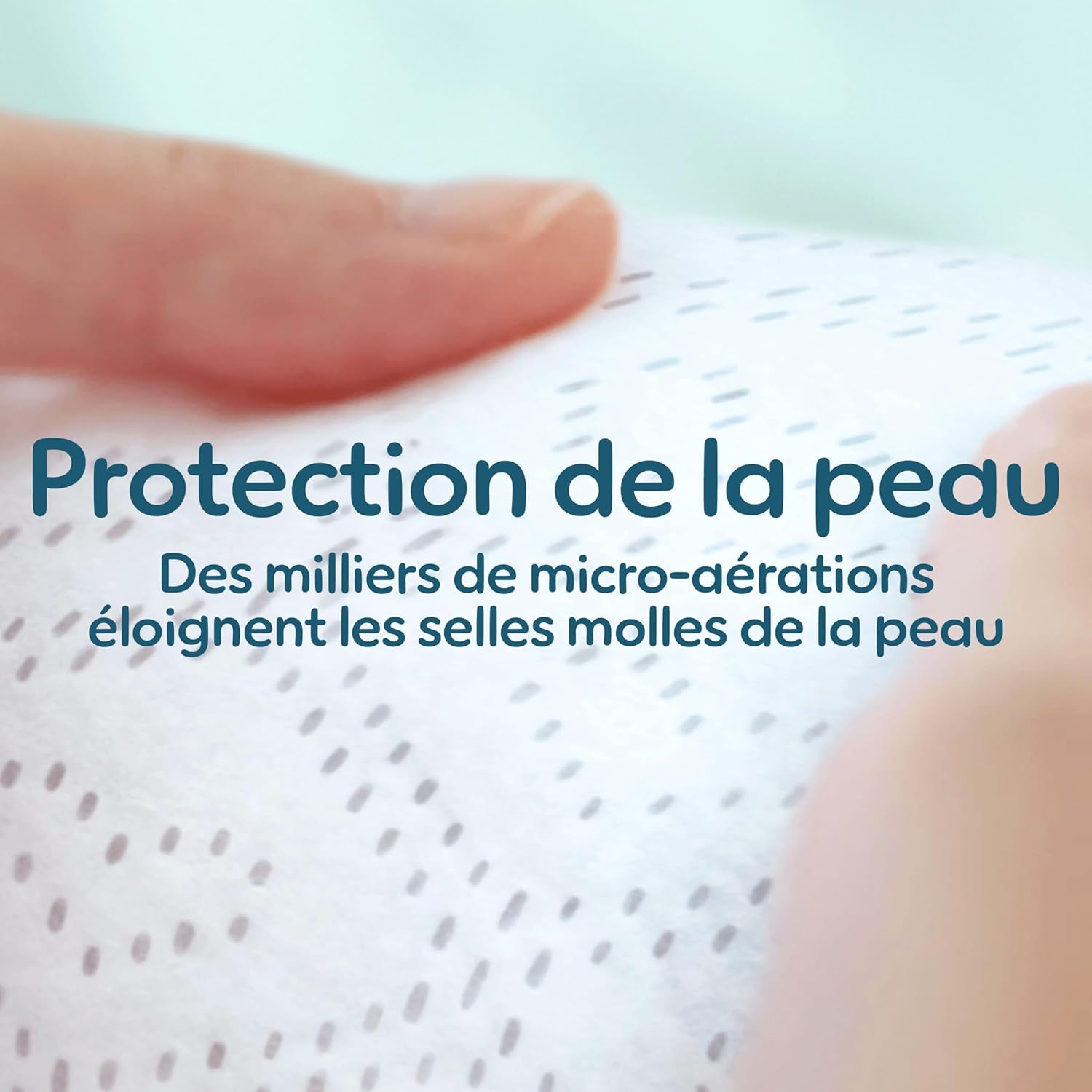 Pampers Premium Protection, Taille 2, 240 Couches, 4-8kg, Double Protection pour la peau et contre les fuites Avec Poche Stop & Protect pour aider à capturer les Fuites, Pack 1 Mois