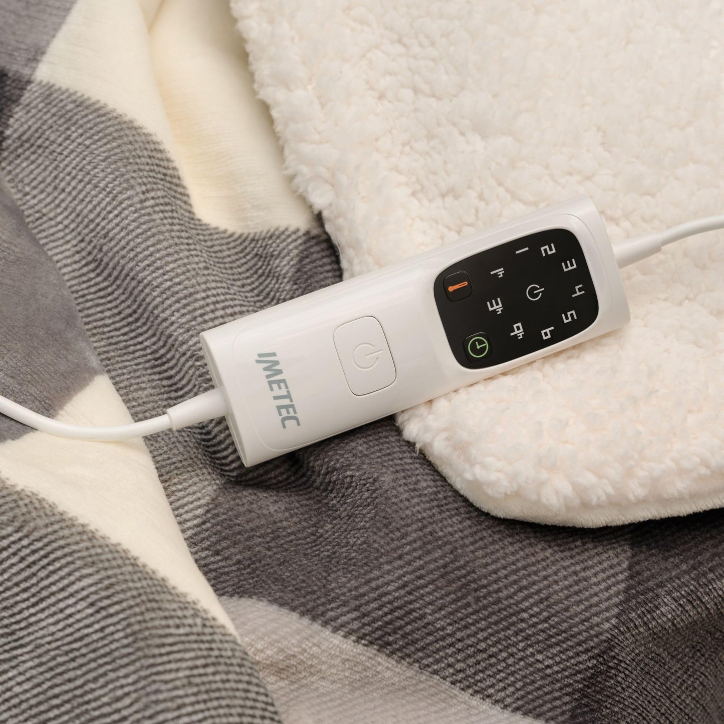 Imetec CaldoPlaid Tartan Grey, plaid chauffable, couverture électrique douce 160 x 120 cm, faible consommation, technologie adaptée, dispositif de sécurité, chauffage rapide, 6 températures, lavable