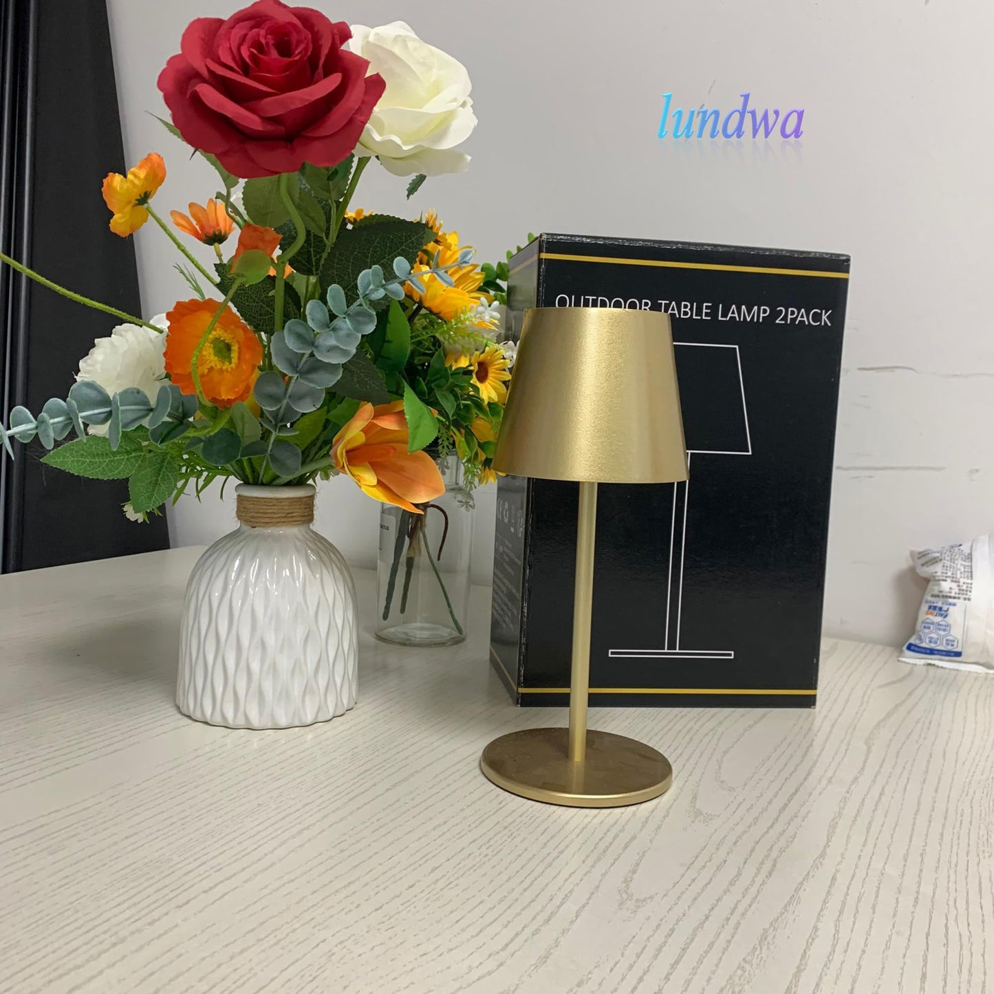 lundwa 2 pièces lampes de table LED à intensité variable, sans fil, rechargeables, couleur de lumière chaude 3000K, USB-C, aluminium, IP54,Pour le salon, le jardin, la salle à manger(Or mat)