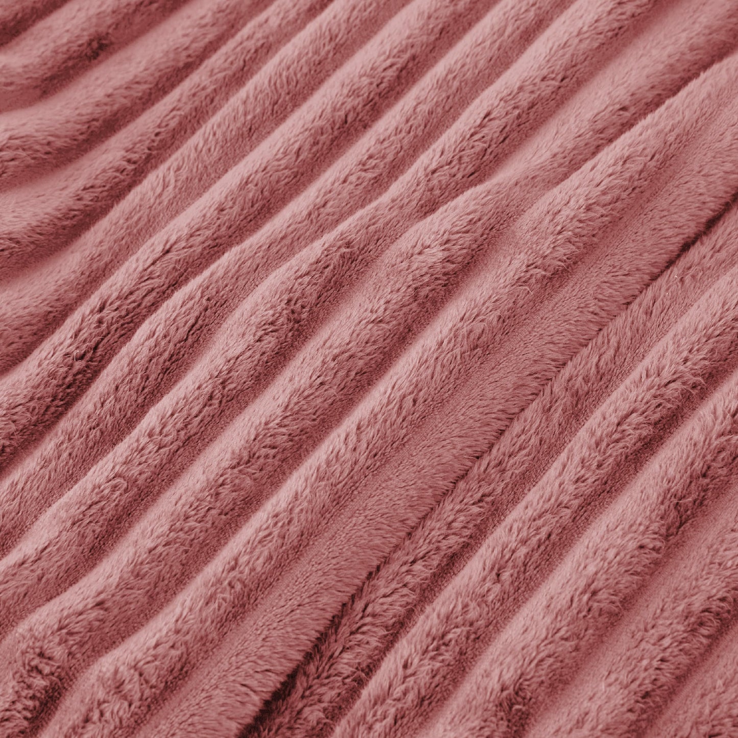 Bedsure GentleSoft Couverture pour lit simple XL, douce et confortable, pour femme, petit couvre-lit en polaire pour fille, cadeau d'anniversaire, décoratif, rose poudré, 168 x 229 cm